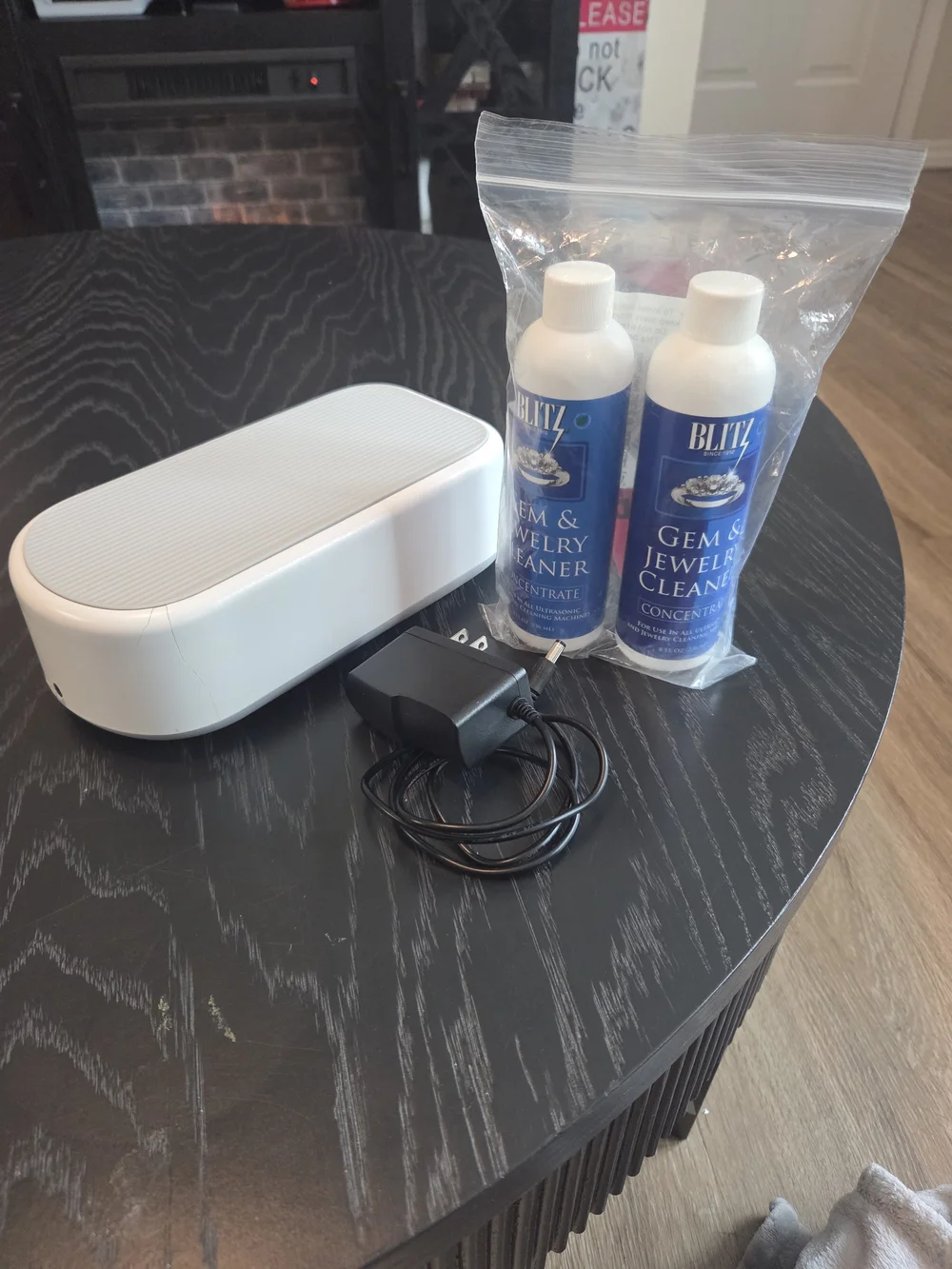 Blitz Gem & Jewelry Cleaner Kit in White with Blue Bottles